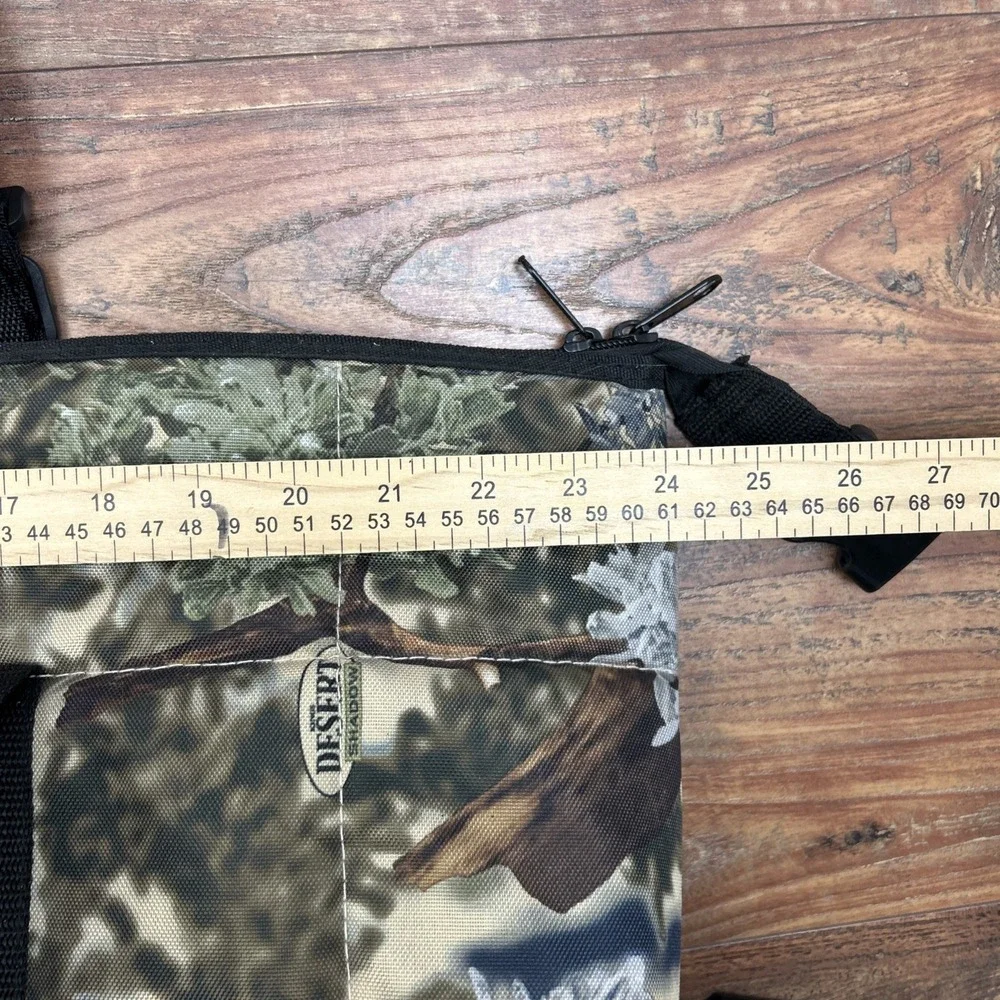 Buc-ees Texas Travel Cooler Bag 24‎ CANS Buc ees Embroidered On Camo Canvas
